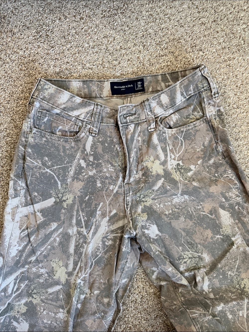 Abercrombie men’s baggy pants